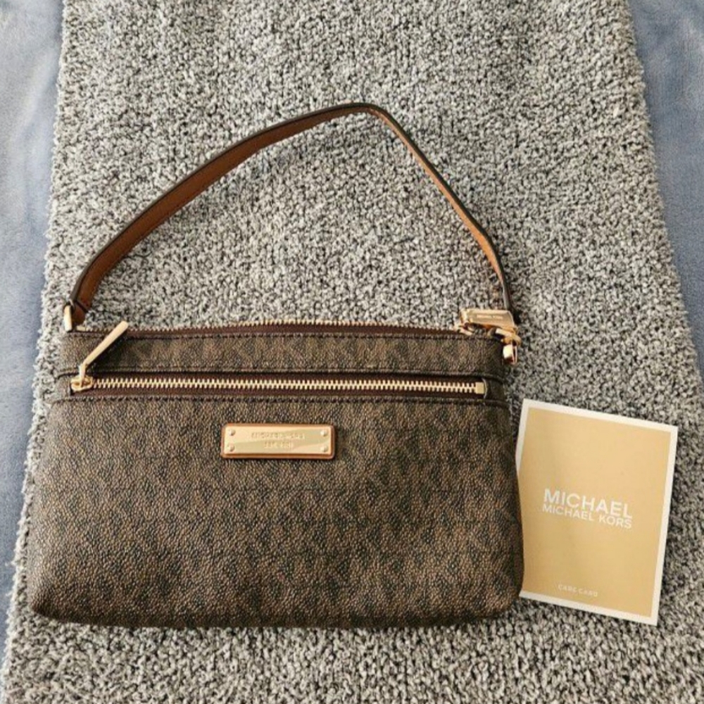 Wristlet small
